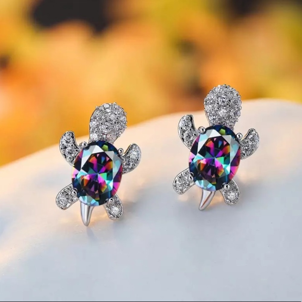 âJust Keep Swimmingâ Colorful Turtle Stud Earrings - Picture 1 of 11